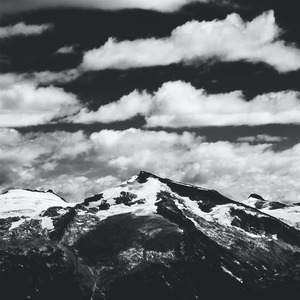 在浴室外被老公上司王总
